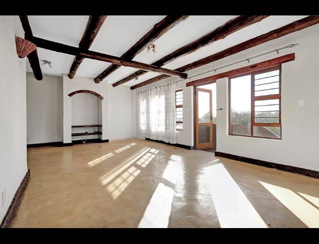2 BEDROOM TOWNHOUSE RENTED IN NORTH RIDING